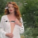 Ženský duch v daždi | Bryan video